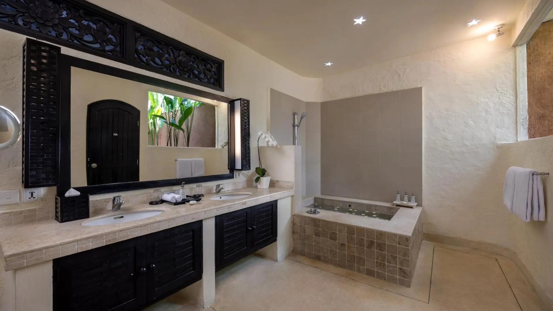 Impiana Private Villas Seminyak - CHSE Certified